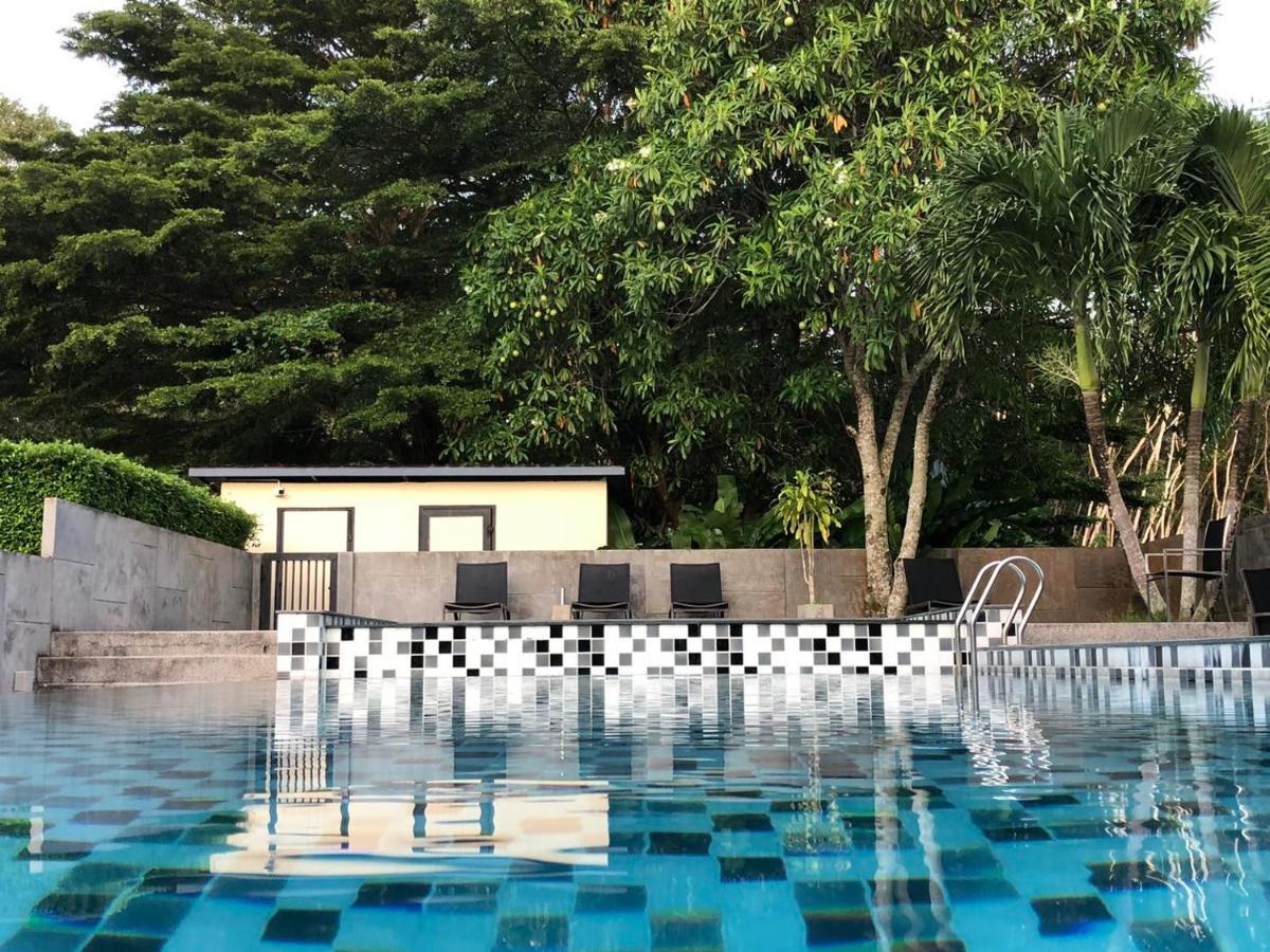 The Rubber Hotel Phuket Thalang Luaran gambar